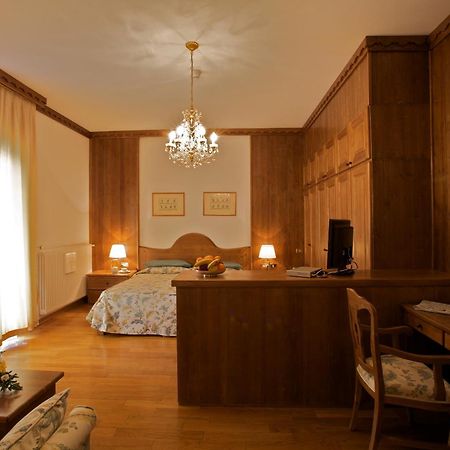 Savoia Palace Hotel Madonna di Campiglio Ngoại thất bức ảnh