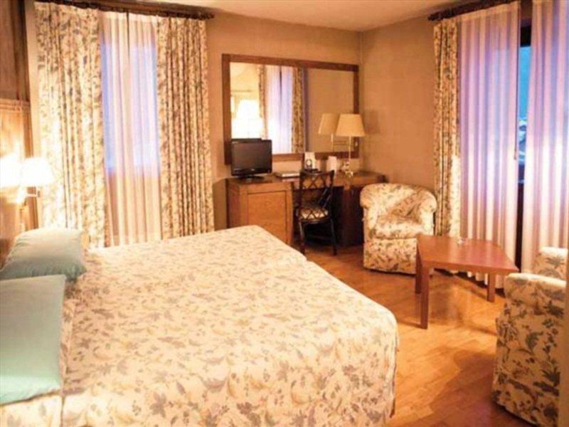 Savoia Palace Hotel Madonna di Campiglio Ngoại thất bức ảnh