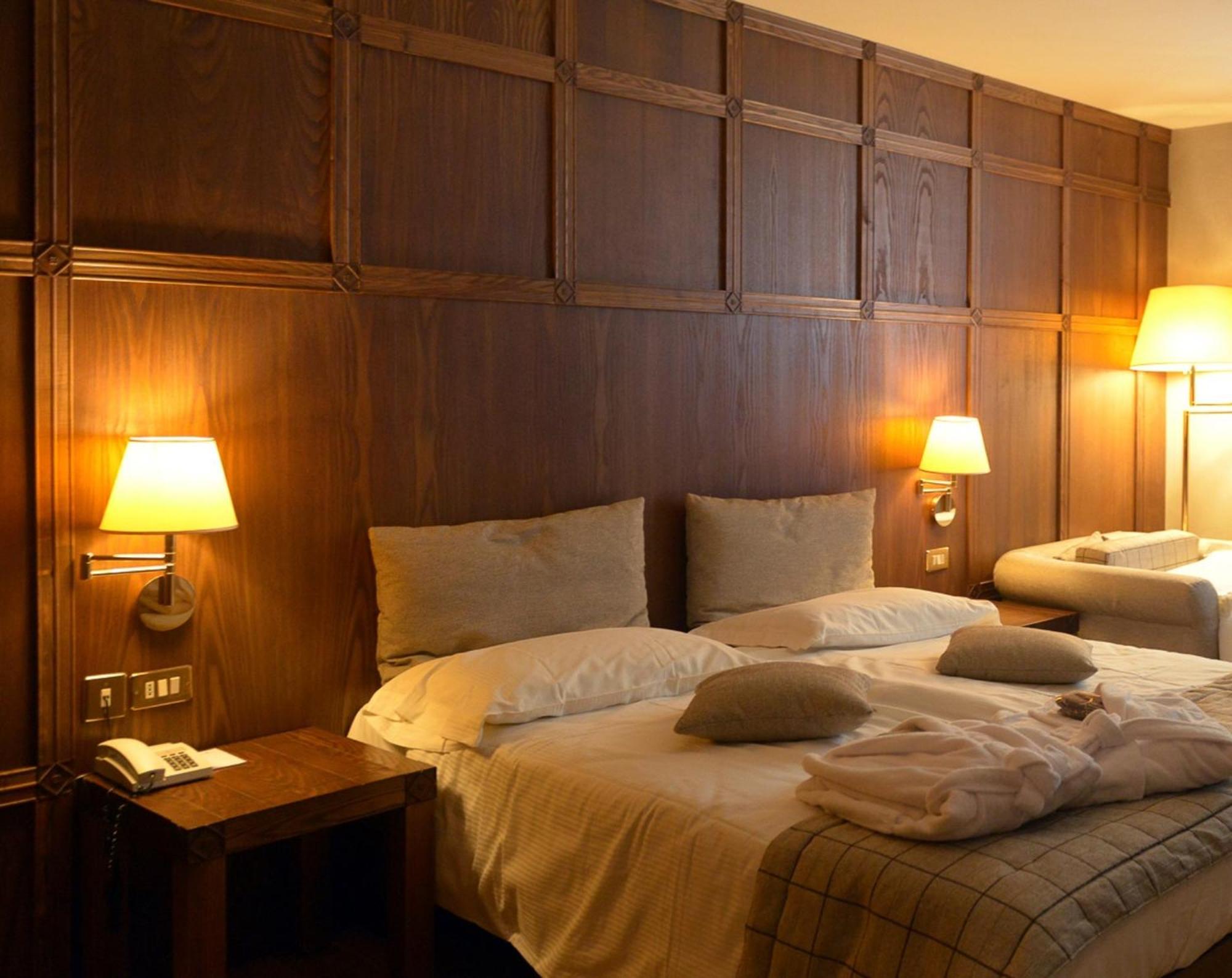 Savoia Palace Hotel Madonna di Campiglio Phòng bức ảnh